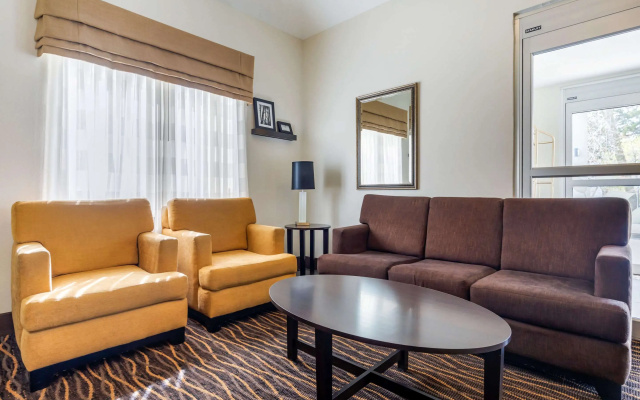 photo 4 of Sleep Inn near Great Lakes Naval Base