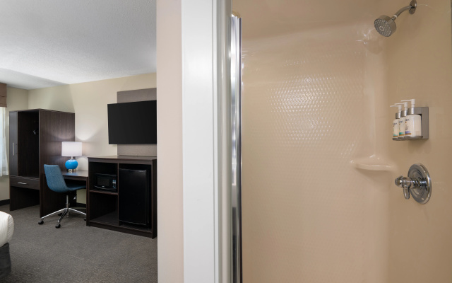 photo 4 of Garner Hotel Londonderry - Manchester by IHG