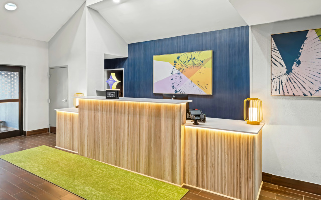 photo 3 of Spark by Hilton Oxford