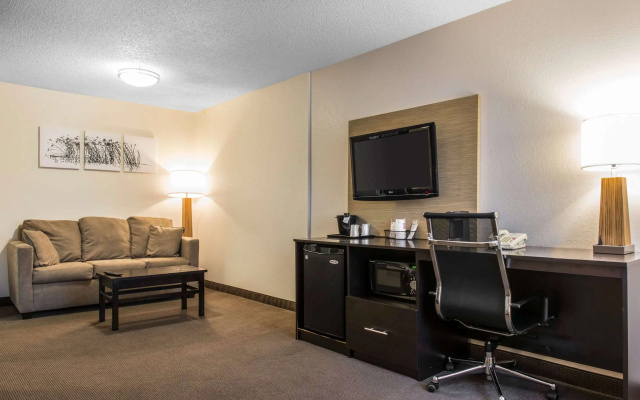 photo 5 of Sleep Inn & Suites Pittsburgh Airport