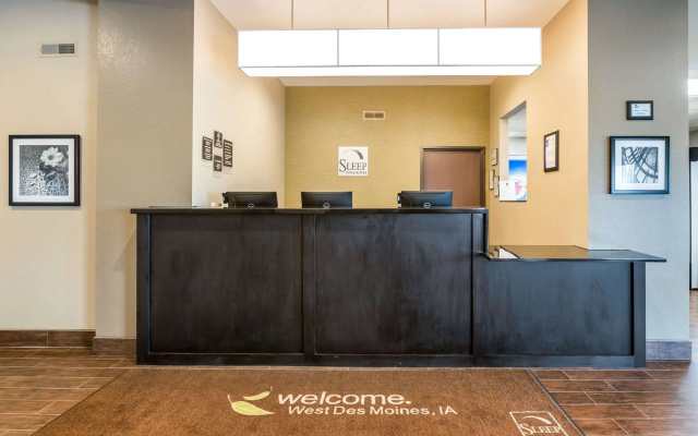 photo 2 of Sleep Inn & Suites West Des Moines near Jordan Creek
