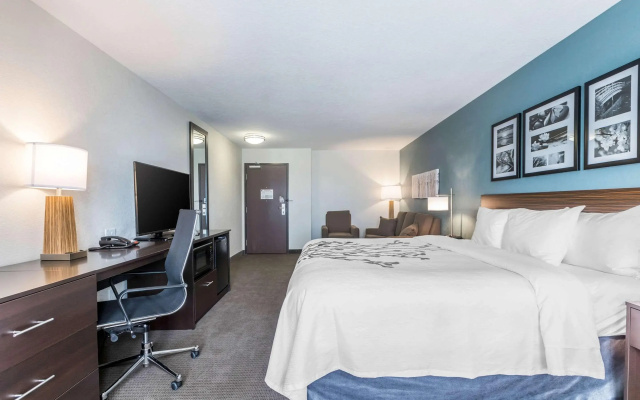 photo 4 of Sleep Inn & Suites West Des Moines near Jordan Creek
