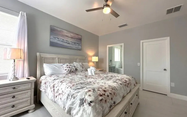 photo 4 of Sleeps +13 - 6 Bd Amazing Villa Private Pool 321cd 6 Bedroom Villa by Redawning, Davenport