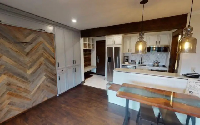 photo 4 of Slopeside 1 Bedroom Platinum-rated Residence at Golden Peak