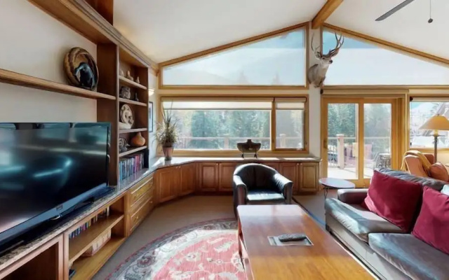 photo 5 of Slopeside 2 Bedroom Platinum-rated Residence at Golden Peak in Vail Village