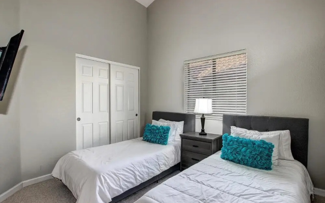 photo 5 of SLS Cactus Acres - FREE Heated Pool, Boccie, Spa & Pool Table.