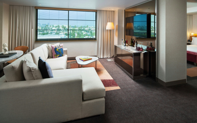 photo 3 of SLS Hotel, a Luxury Collection Hotel, Beverly Hills