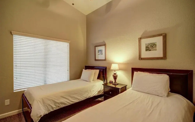 photo 3 of SLS Janice Luxury Home - FREE Heated Pool, Spa, Pool Table & More