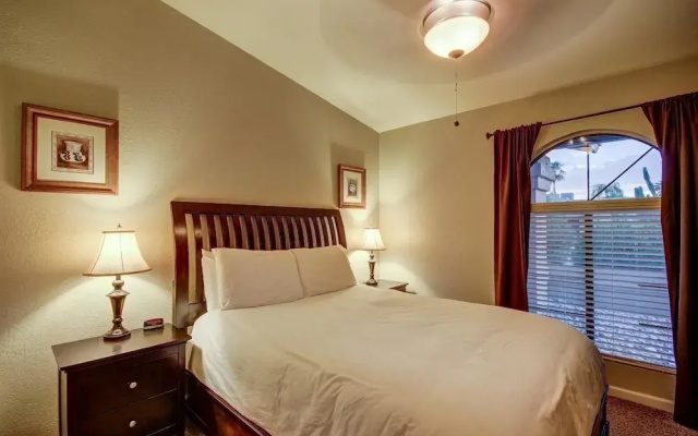 photo 4 of SLS Janice Luxury Home - FREE Heated Pool, Spa, Pool Table & More