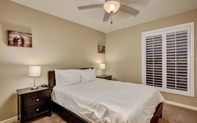 photo 4 of SLS Kathleen Amazing Location with FREE Heated Pool, Spa, Pool Table &