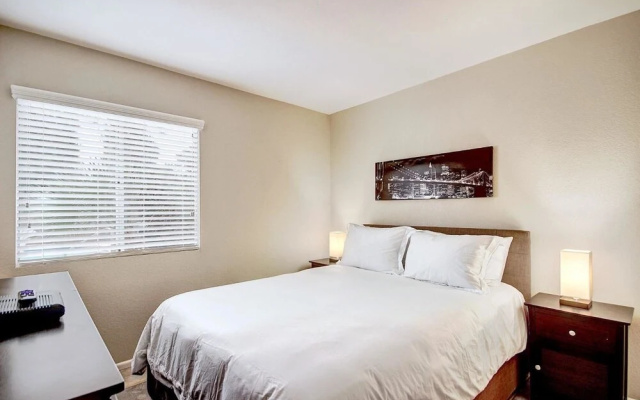 photo 4 of SLS Sandra with FREE Heated Pool, Spa, Pool Table & More.