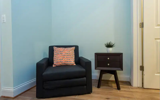 photo 2 of Smart Studio in Lincoln Park by Sonder