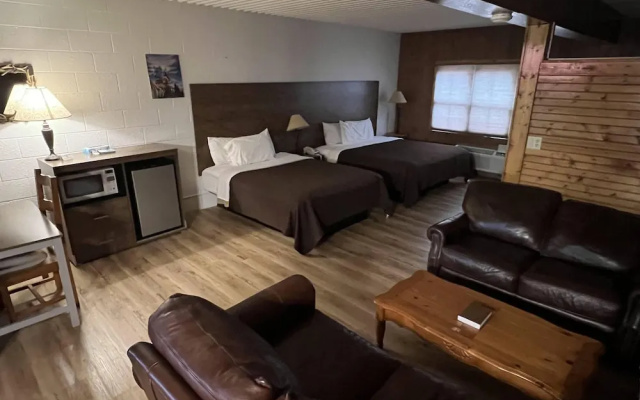 photo 5 of Smoky Falls Lodge