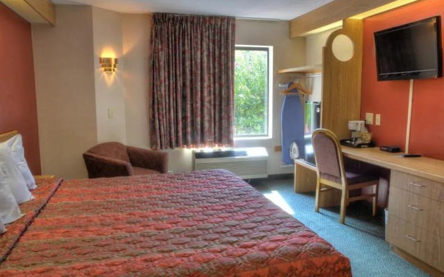 photo 5 of Smoky Mountain Inn & Suites