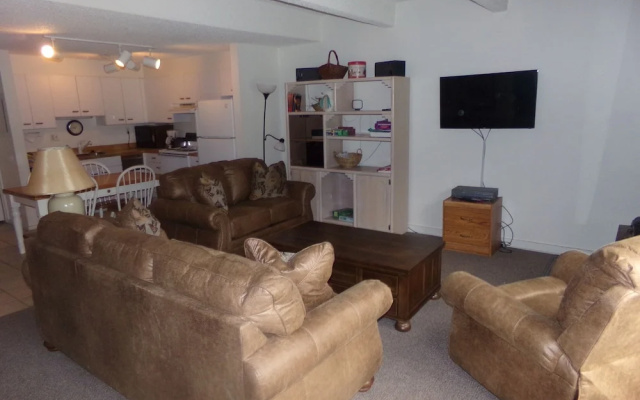 photo 2 of Snowflake 1 Bed plus Den 2 Bath