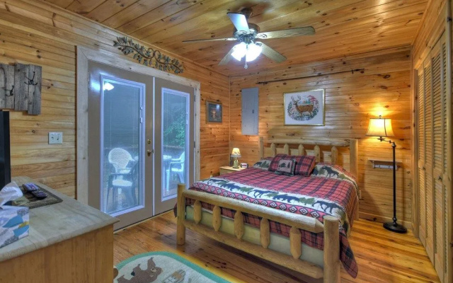 photo 3 of Snuggle Inn
