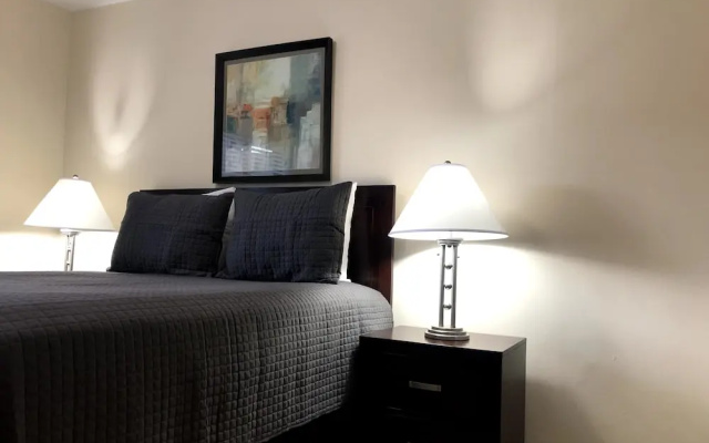 photo 5 of SoBe 7th Street Apartments