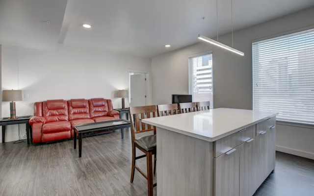 photo 2 of SoBe Denver Downtown Apartments