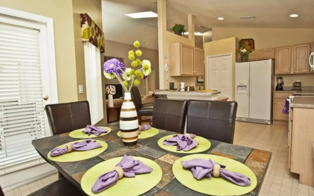 photo 2 of Solana - 4 Bedrooms House w/pool-4652SO