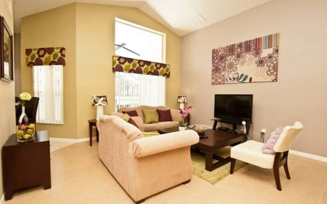 photo 4 of Solana - 4 Bedrooms House w/pool-4652SO