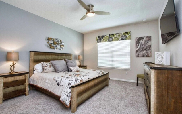 photo 4 of Solara - 9 Bedrooms House W/pool-8103sa Home