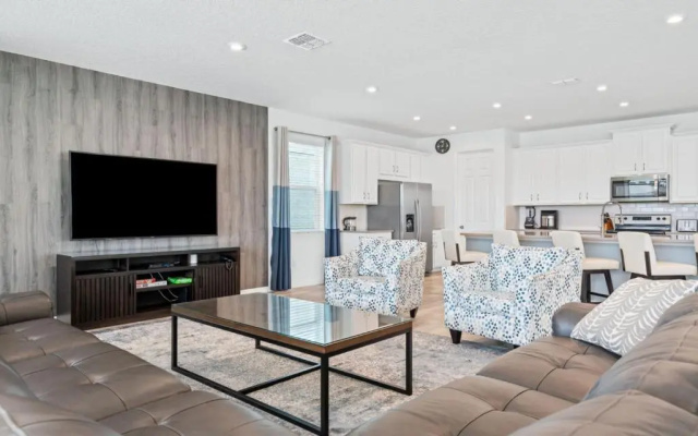 photo 2 of SOLARA Luxury 5BED Sleep 11 Guest