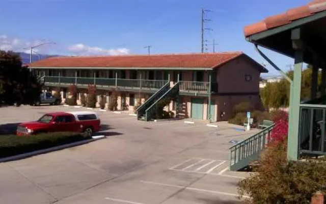 photo 3 of Soledad Motel 8