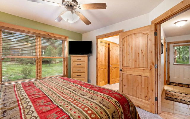 photo 4 of Solitude Bighorn #5 - Estes Park 2 Bedroom Condo by RedAwning