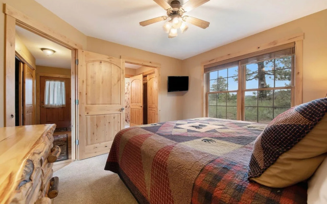 photo 4 of Solitude Eagle #7 - Estes Park 3 Bedroom Condo by RedAwning