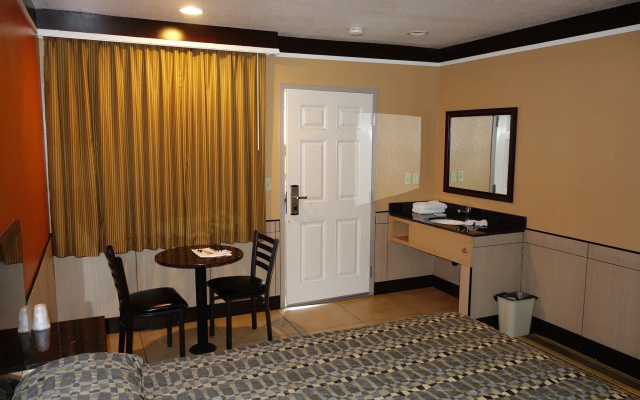 photo 3 of Solo Motel - Firestone
