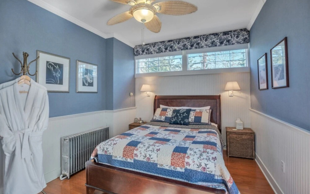 photo 4 of Solomons Victorian Inn