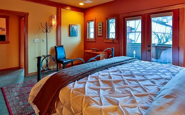 photo 3 of Solstice Suites