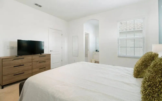 photo 5 of Solterra 5245