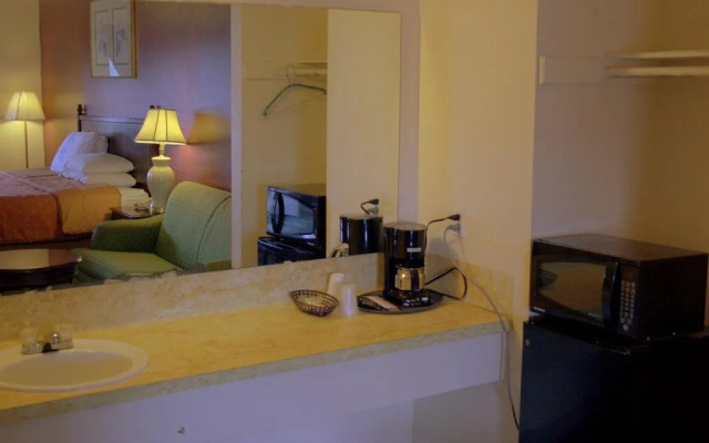 photo 4 of Somerville Inn and Suites