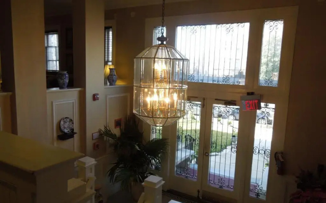 photo 2 of Dupont Circle Embassy Inn by FOUND