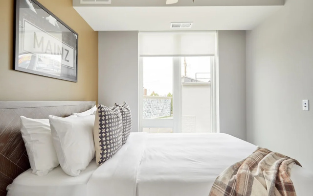 photo 3 of Sonder — Luna Apartments