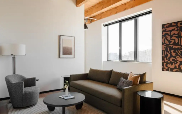 photo 5 of Sonder Market Hall Apartments West Loop