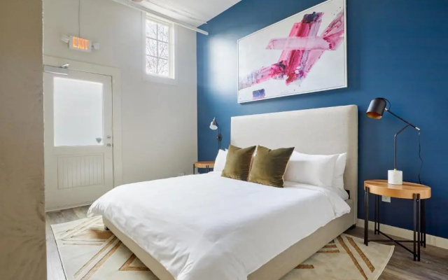 photo 4 of Sonder — Piety House