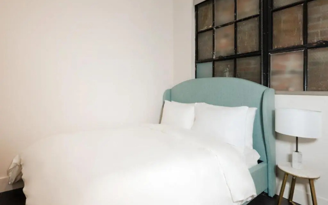 photo 2 of Sonder By Marriott Bonvoy The Gallier Apartments Cbd