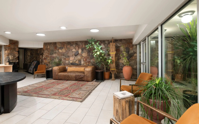 photo 2 of Papago Scottsdale by Reside, Trademark Collection by Wyndham