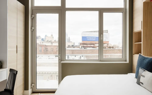 photo 3 of Sonder — The Mint
