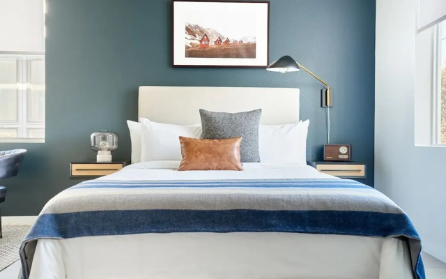 photo 2 of Sonder — Zuni Studios