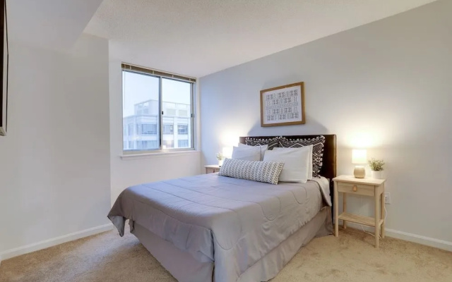 photo 3 of Sophisticated and Beautiful Condo