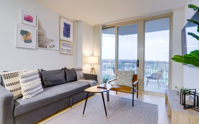 photo 5 of Sophisticated and Beautiful Condo