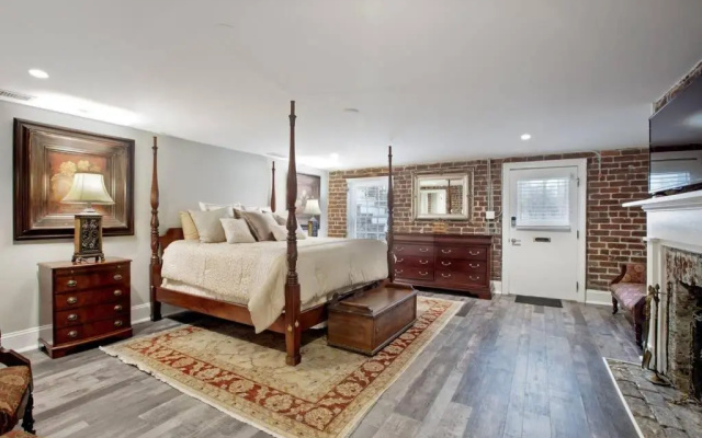 photo 4 of Sophisticated Historic Remodeled 9 BR