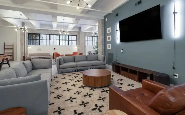 photo 2 of Sosuite 2BR Loft w Shared W/d, Gym, Lounge
