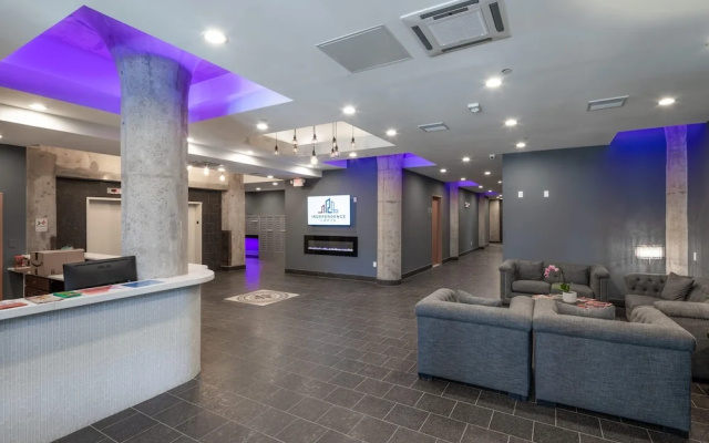 photo 2 of Sosuite 2BR Penthouse w W D Gym On-site Bar
