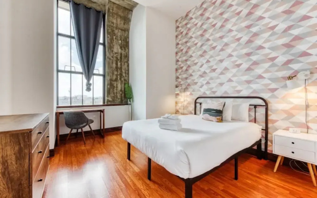 photo 4 of Sosuite 2BR Penthouse w W D Gym On-site Bar