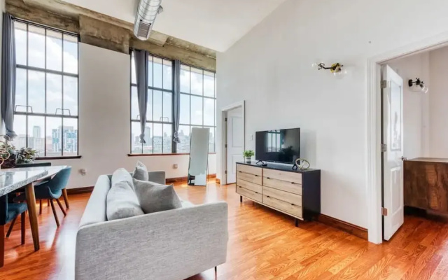 photo 5 of Sosuite 2BR Penthouse w W D Gym On-site Bar