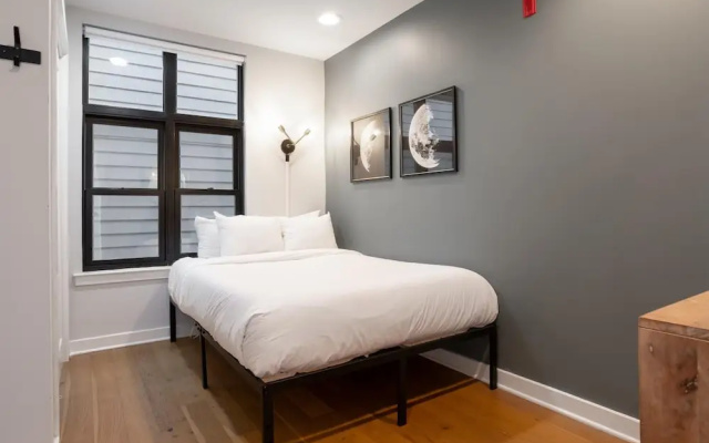 photo 2 of Sosuite Corner 2BR Loft w W D Shared Roofdeck